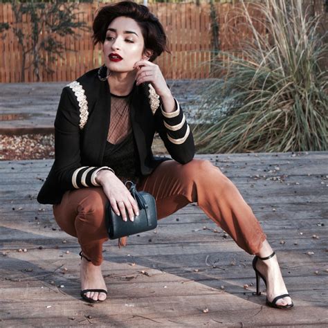 SHIRINE BOUTELLA Feet .